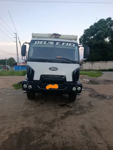 Caçamba 6x4