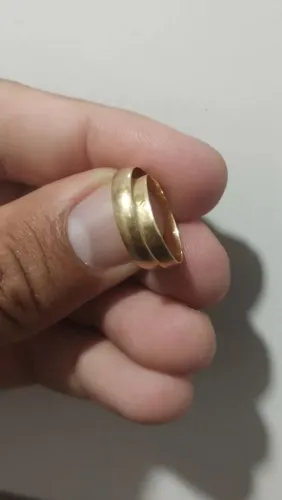 Par de aliança de ouro 18k valor pra vender logo r$ 1.200
