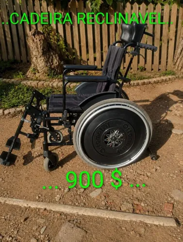 Cadeira reclinável em ótimo estado