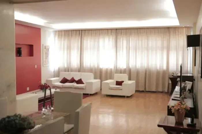 Apartamento de 180 metros quadrados no bairro Copacabana com 3 quartos