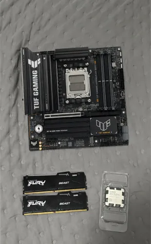 KIT UPGRADE AM5 (7800X3D, B850M TUF, 2x8GB KINGSTON FURY 6000MHZ)