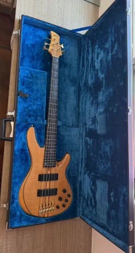 Baixo Yamaha TRB 5P 2