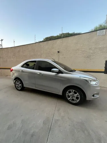 Ford KA+ Sedan 1.5 SEL 16V Flex 4P 2015