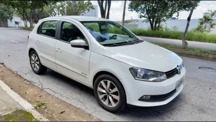 Volkswagen Gol Geração VI Highline 1.6 8V Total Flex Mec. 4P 2015