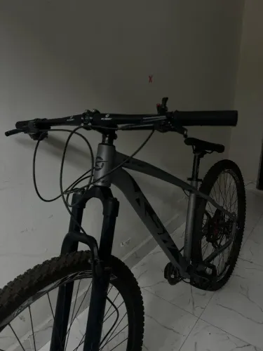 Bicicleta KSW XLT 400 Aro 29 Freio Hidráulico