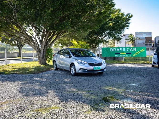 Kia Motors Cerato 1.6 16V Flex Aut. 2014