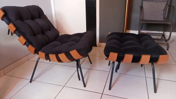 Poltrona costela de Adão com puff