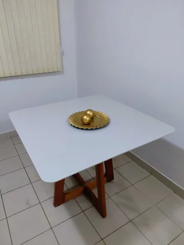 VENDE-SE MESA DE JANTAR - OPORTUNIDADE