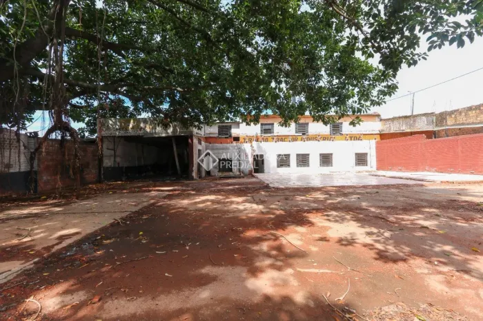 Vendo terreno, em Canoas, bairro Niterói, com 1.176m².