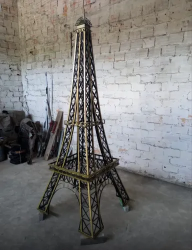 Torre Eiffel de Ferro