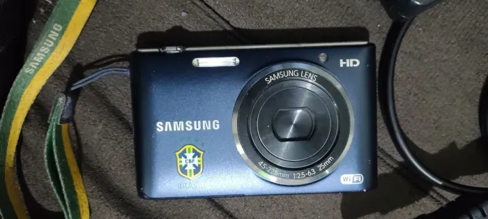 Câmera Samsung ST2014F