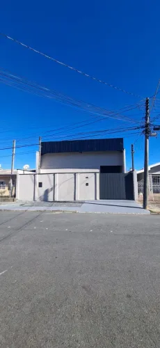 Barracão industrial 135 metros  no Fazendinha 