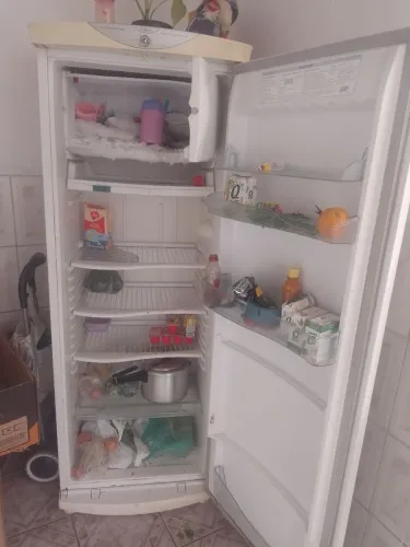 Vendo geladeira Brastemp