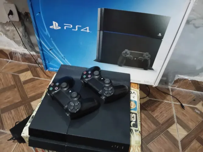 PS4 2 controles com 30 jogos parcelo até 12 x