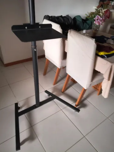 Suporte para TV, tipo pedestal