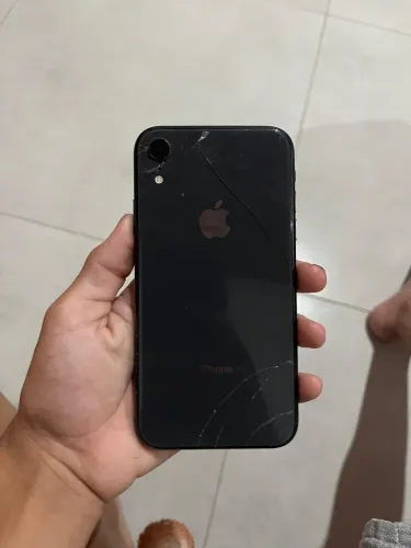 Vendo iPhone XR 64 gigas câmeras funcionando normalmente só pegar e usar 
