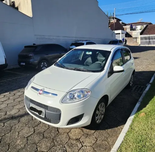 Fiat Palio Attractive 1.0 EVO Fire Flex 8V 5P 2016