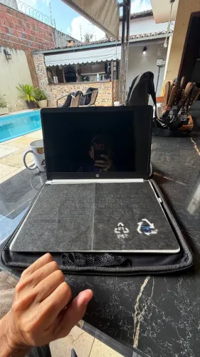 Notebook HP semi novo