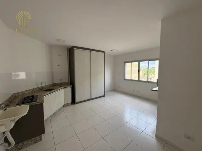 Apartamento à venda em Maringá, Zona 07, com 1 quarto, com 28 m², Edifício Bella Vita Univ