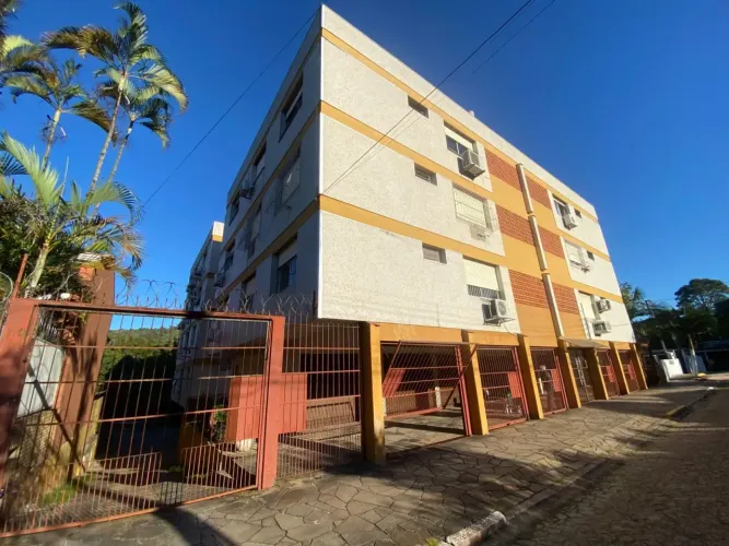 Apartamento 2 Quartos com Garagem Coberta para Alugar na Rua Gabriel Mascarello  Amplo, Ar