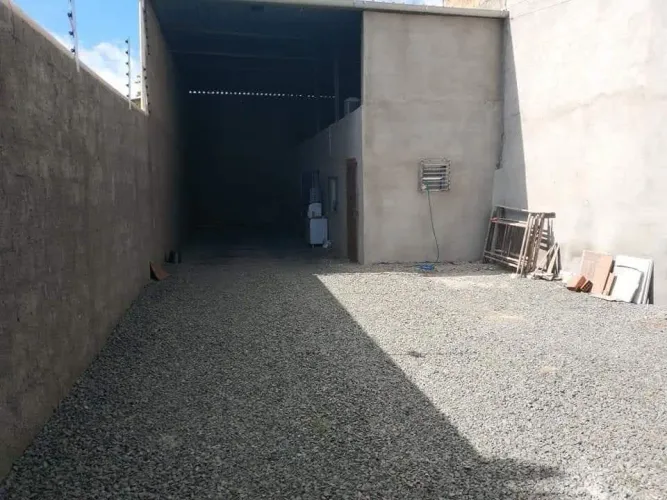 Alugo ou vendo galpão 7x 25m