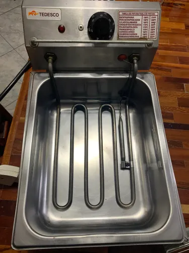 Fritadeira Elétrica Industrial TEDESCO 127V - Excelente Estado