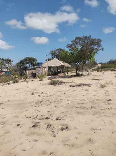Vendo uma linda chácara próximo a praia de ponta de pedras