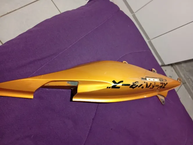 Carenagem traseira lateral cb 300R original Honda