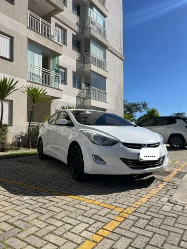 Hyundai Elantra GLS 2.0 16V Flex Aut. 2014