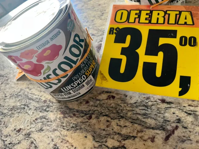 LATA DE TINTA EM OFERTA: só 35,00 reais cada unidade.