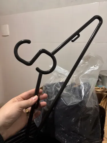 Cabides com presilhas