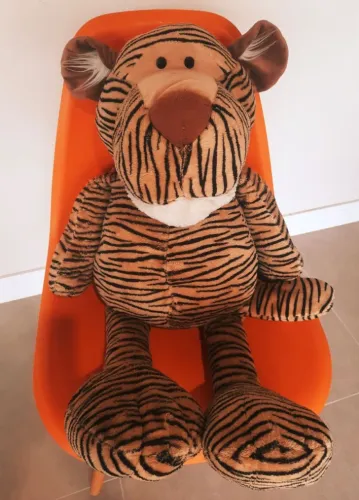 Pelúcia Tigrão Grande 80cm