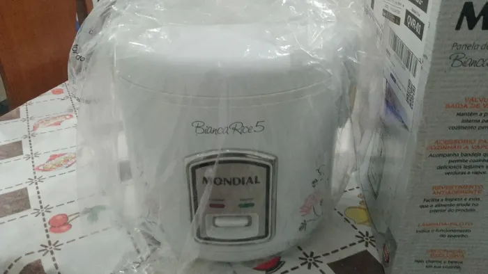 Panea elétrica de arroz