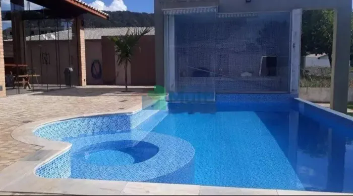 Casa para Venda 4 Quartos 240 m² 5 Banheiros Bairro Residencial Enseada da Fronteira