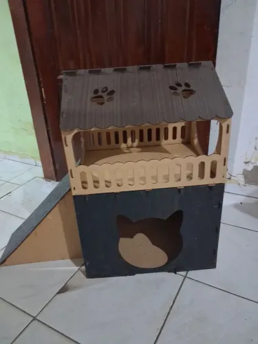 Casinha para Gatos 2 andares