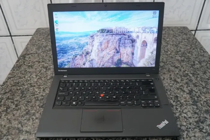 Lenovo ThinkPad T440 i5-4300U 2.50Ghz - Ddr3 8gb - Hd 512gb - Tela 14" - Bateria ok