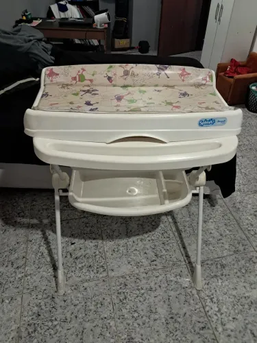 Trocador com banheira de bebê Burigotto