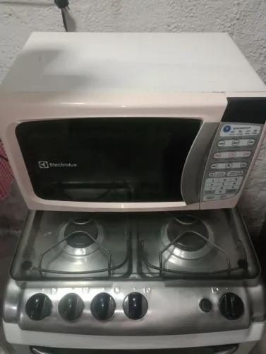 Fogão e micro-ondas