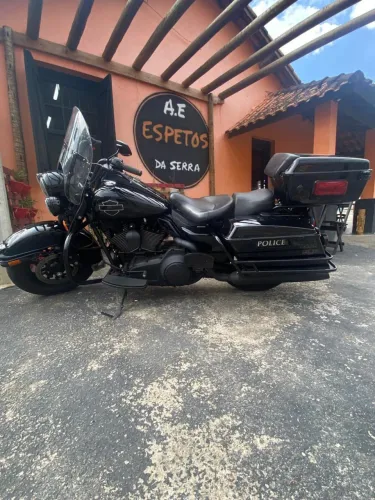 Harley Davidson Road King Police
