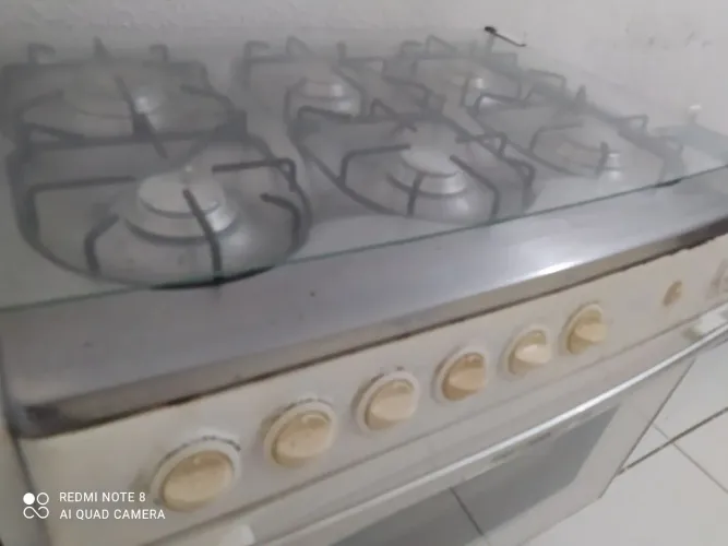 Fogão 6 bocas . Brastemp De Ville . 250 reais
