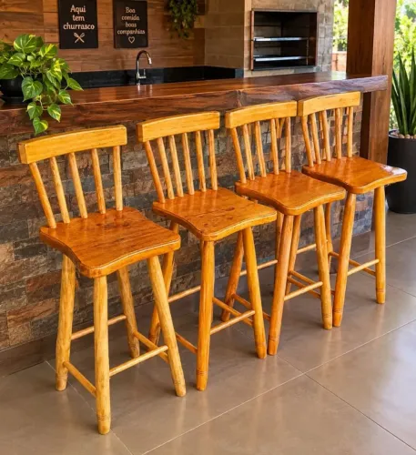 Banquetas de Madeira