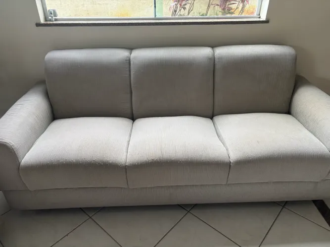 Vendo conjunto sofá 2 e 3 lugares