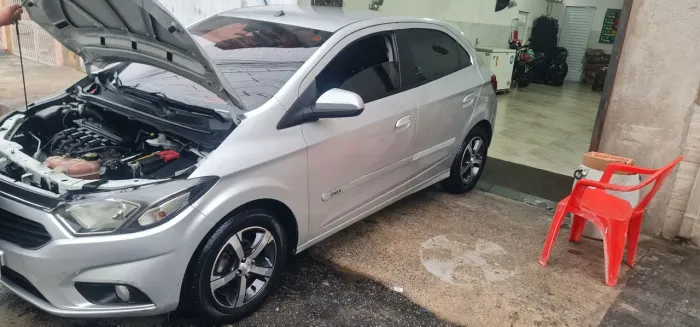 Chevrolet Onix Hatch LTZ 1.4 8V Flexpower 5P Aut. 2018