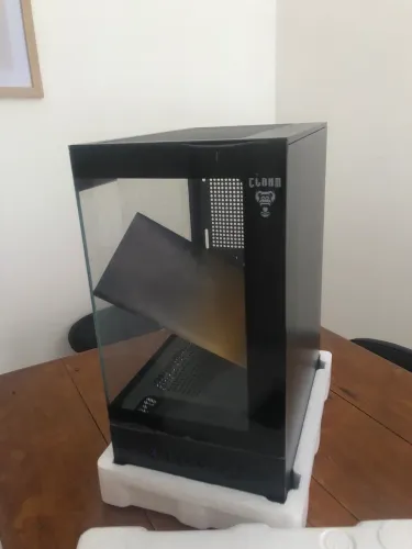Gabinete Gamer Megalon Clamn