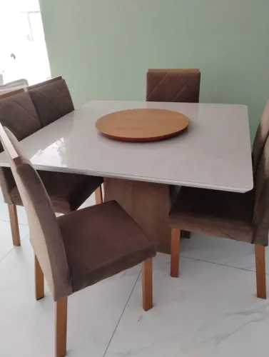 mesa de jantar quadrada 6 lugares