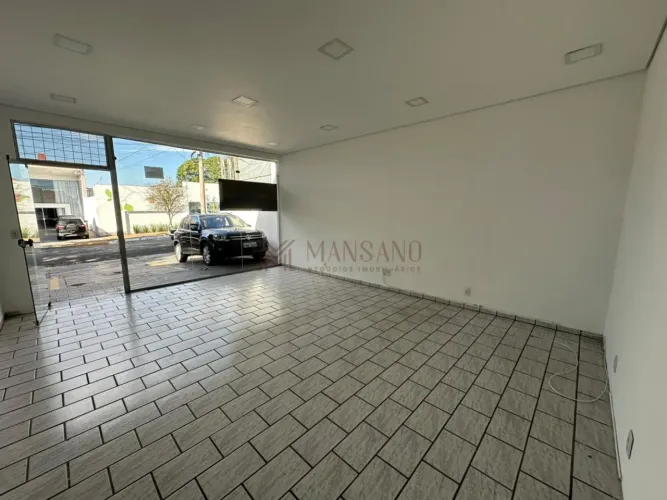 Ponto Comercial para Locação no Jardim Nasralla em Bauru SP, 3 Salas, Cozinha e Banheiros