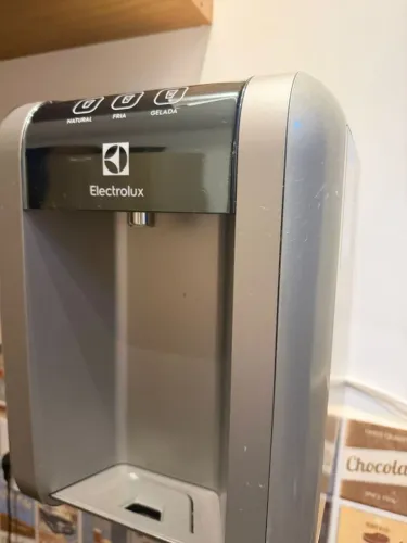 Bebedor de Água Electrolux 