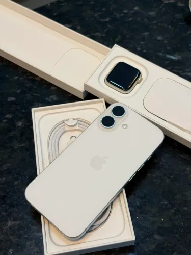 iPhone 16 + Apple white 