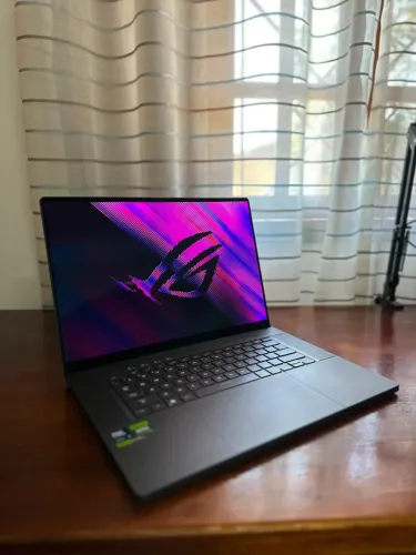 Notebook Asus Rog Zephyrus - 16 polegadas Oled - 240hz - Cinza