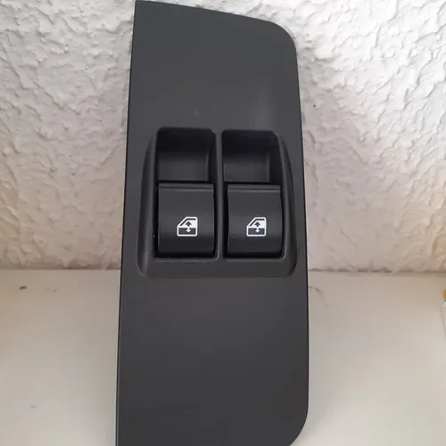 Botão duplo para vidro elétrico ..pálio/Siena/Strada. novo instalado no seu carro